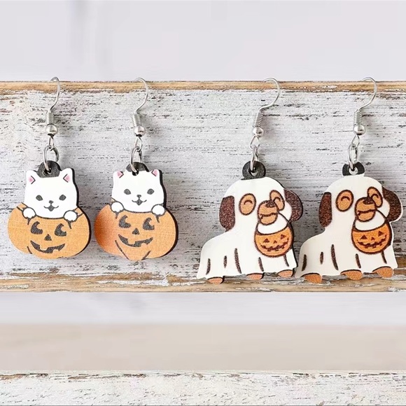 Jewelry - Cat/Dog Dangle Fall/Halloween Earrings - set of 2